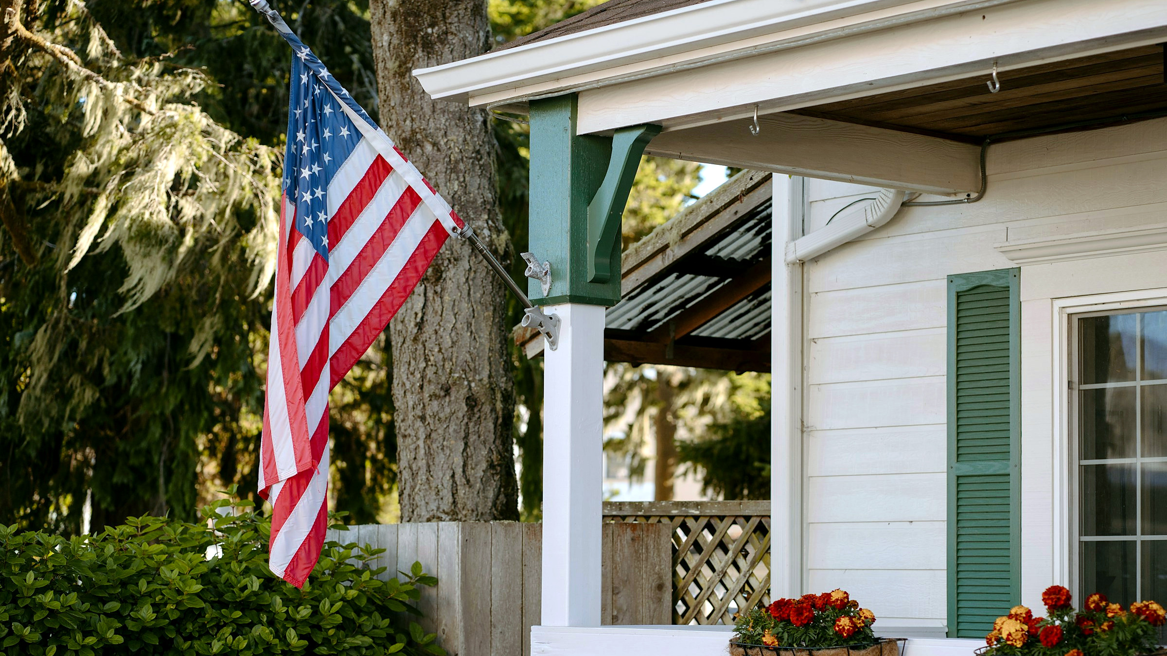Medicare and VA Benefits, a plain English Medicare guide